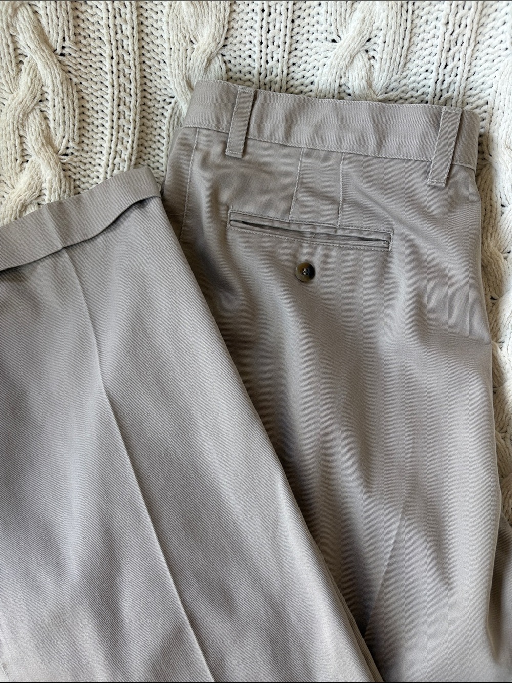 Dockers Men's Dress Pants in Light Gray